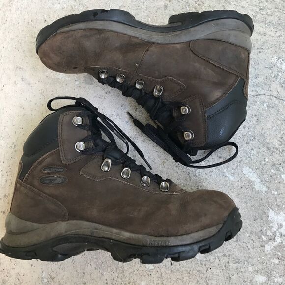 Hi-Tec hiking boots   - Picture 1 of 4